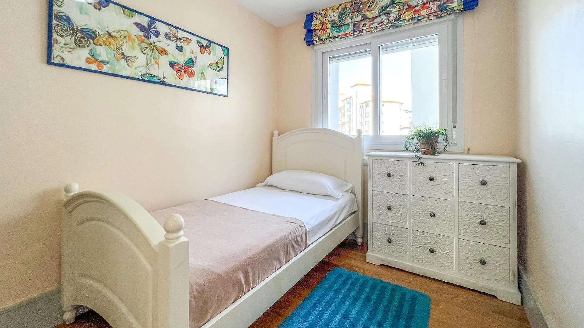 Hanami Real Sofia 3 Estepona Apartment